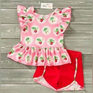 New 2 Piece Set Size 12-18 Months Summer Strawberries